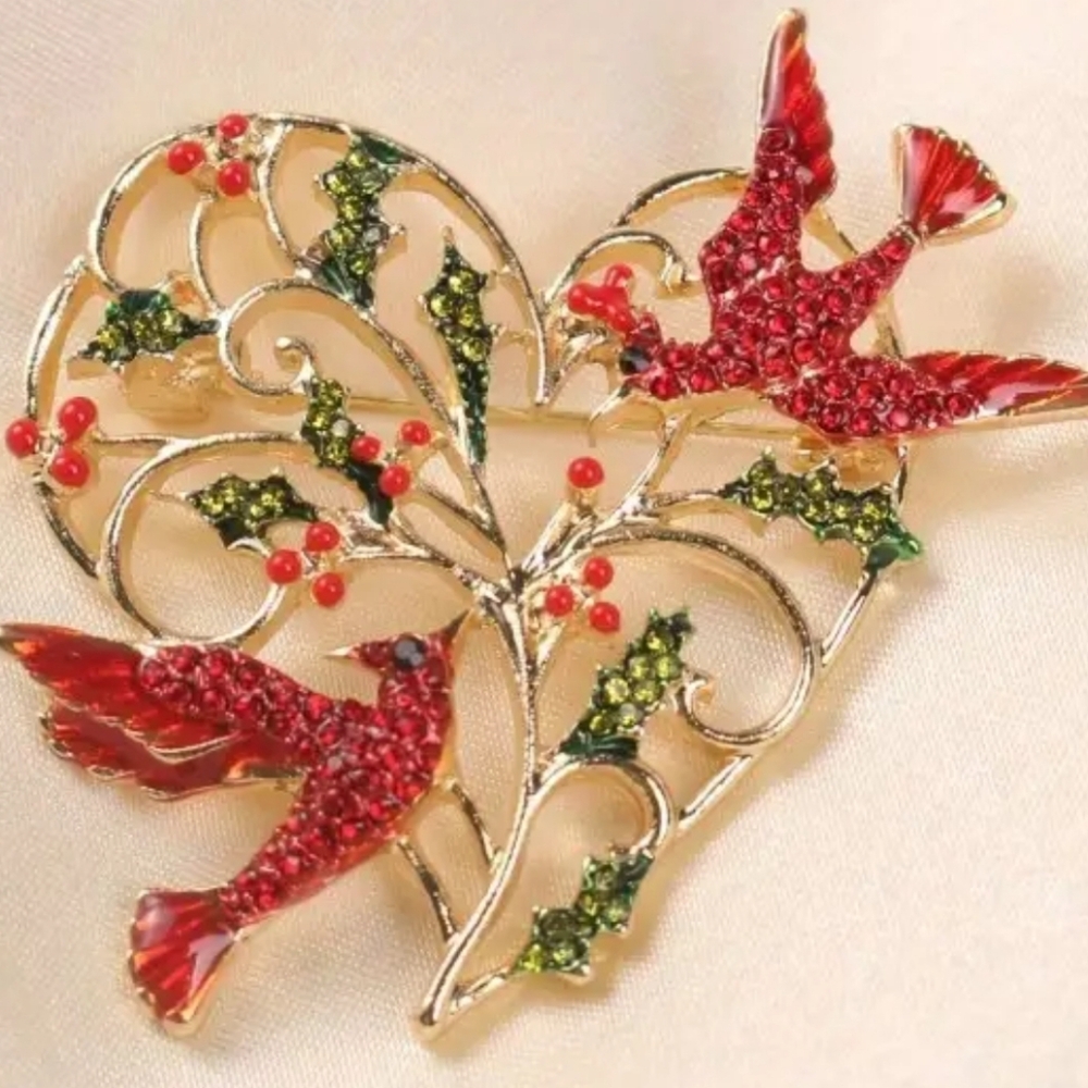 Last One Cardinal Christmas Love Heart Brooch Discontiued Item - Picture 2 of 5